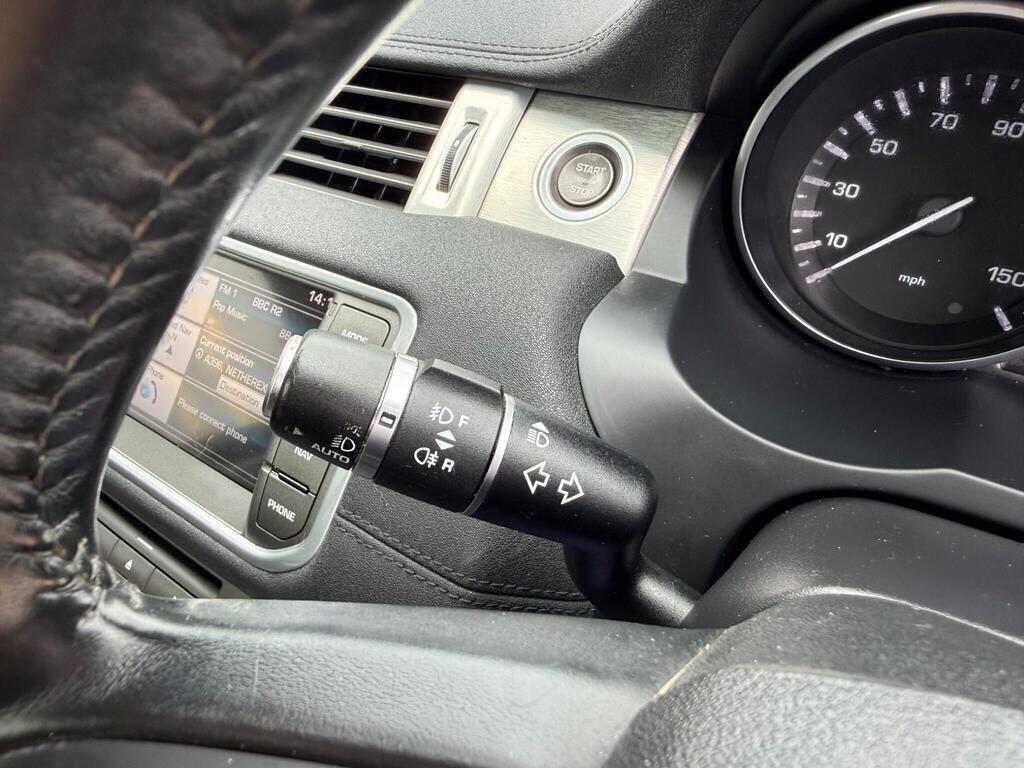 Land Rover Range Rover Evoque view 25