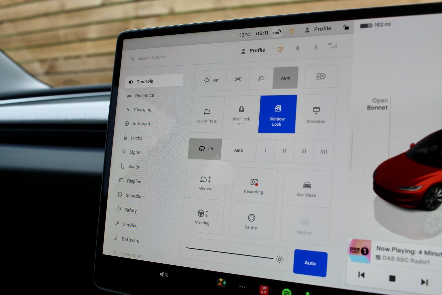 Tesla Model 3 view 29