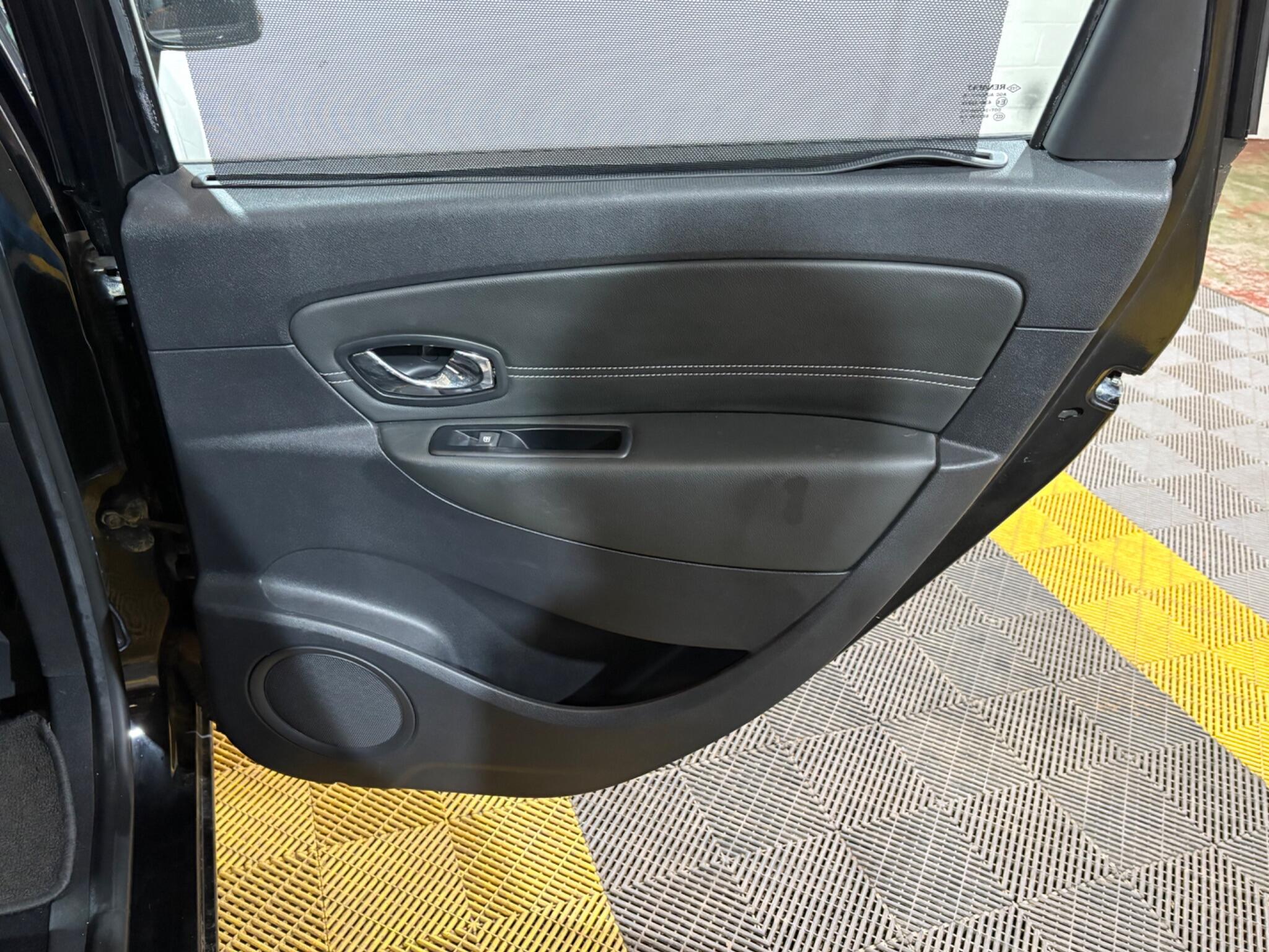Renault Scenic view 43