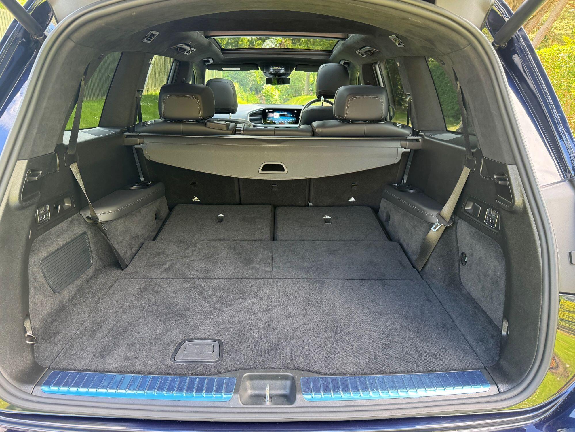Mercedes-Benz GLS view 25