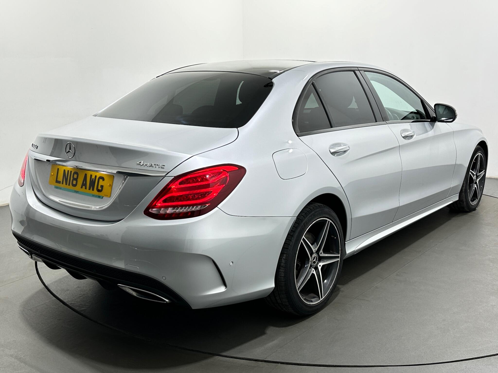 Mercedes-Benz C Class view 53
