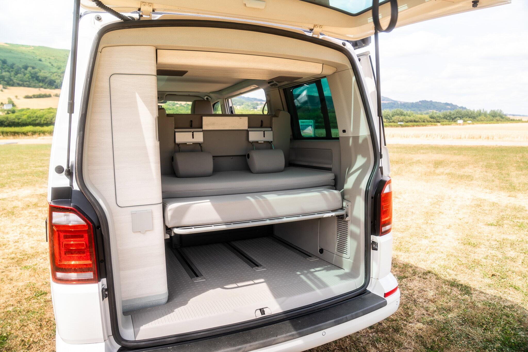 Volkswagen California view 44