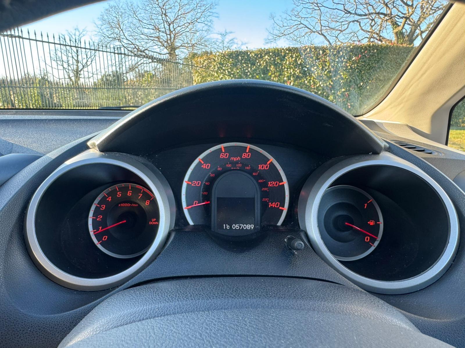 2013 Honda Jazz image 16
