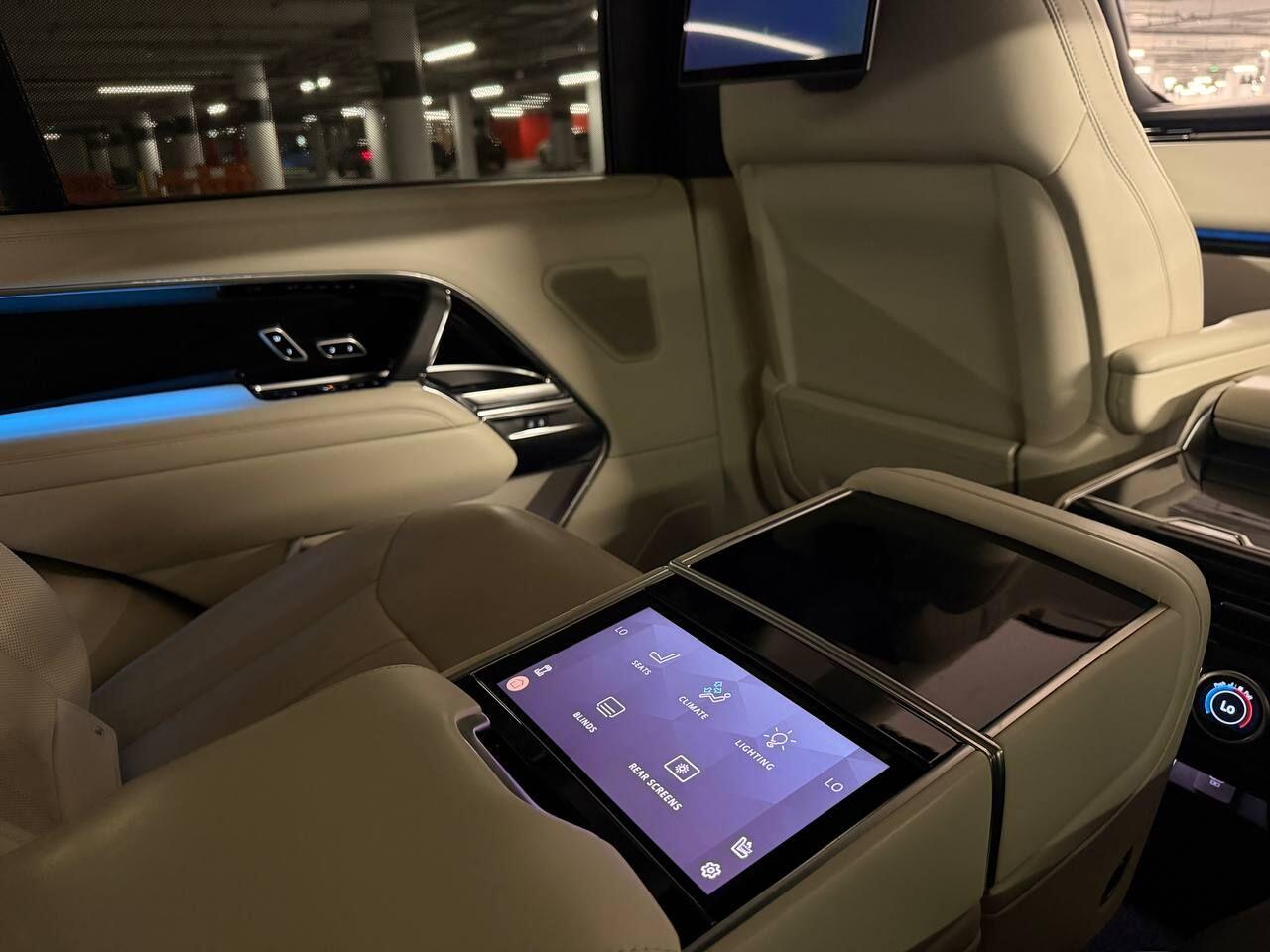 Land Rover Range Rover view 31