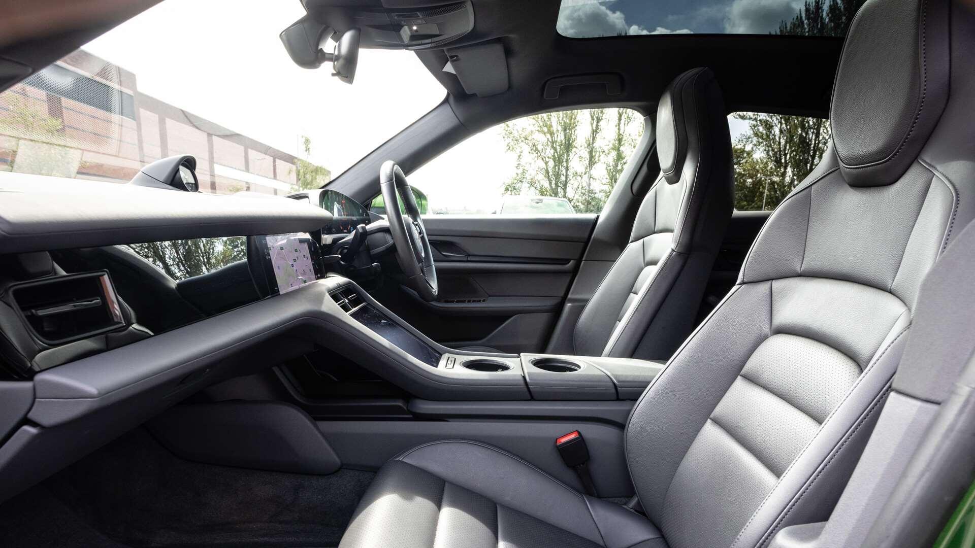 Porsche Taycan view 12