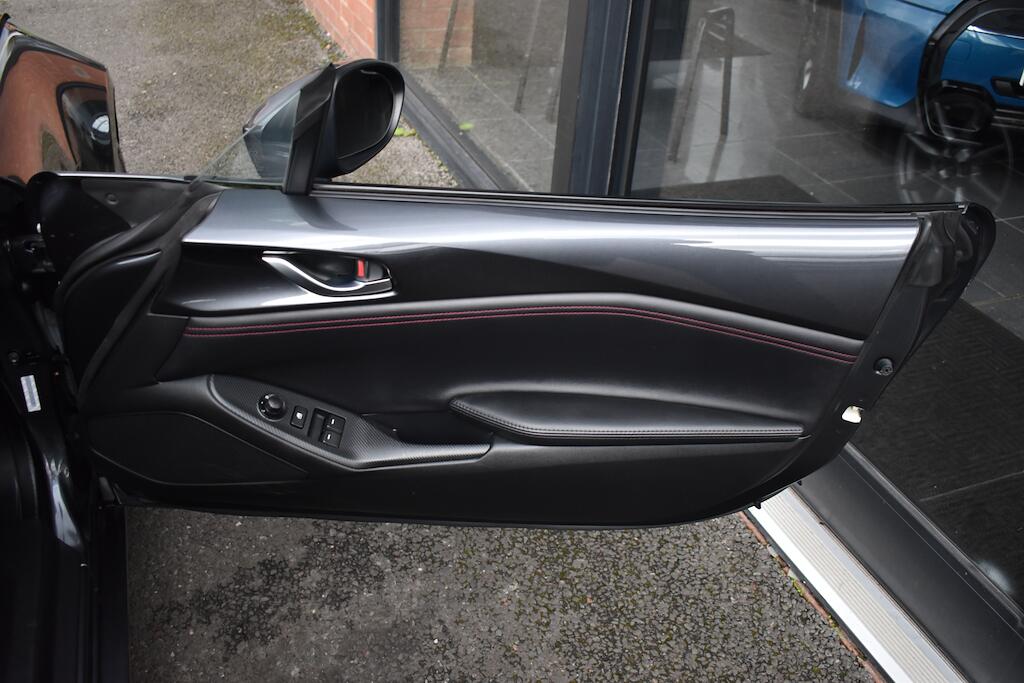 Mazda MX-5 view 49
