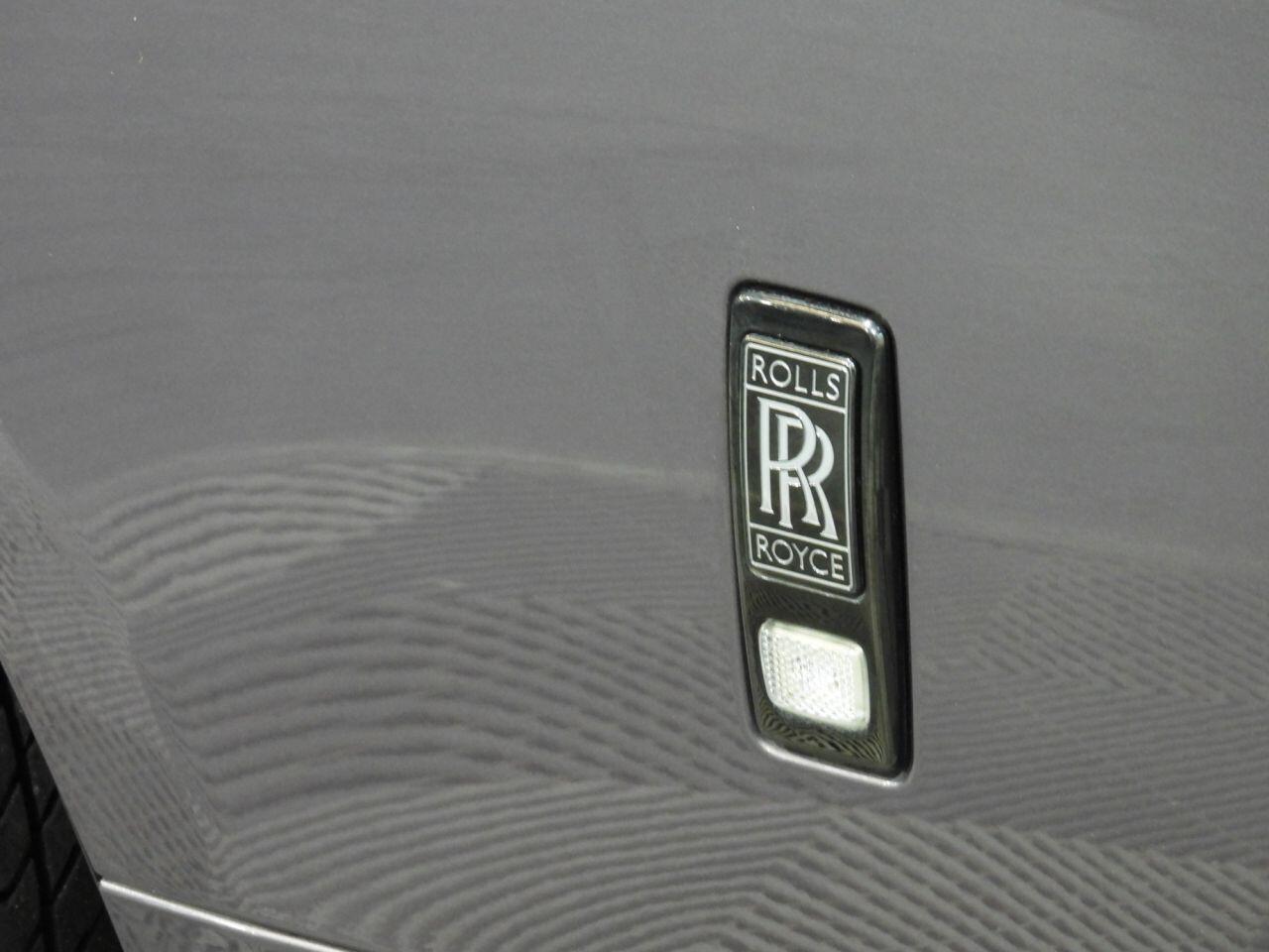 Rolls-Royce Dawn view 50