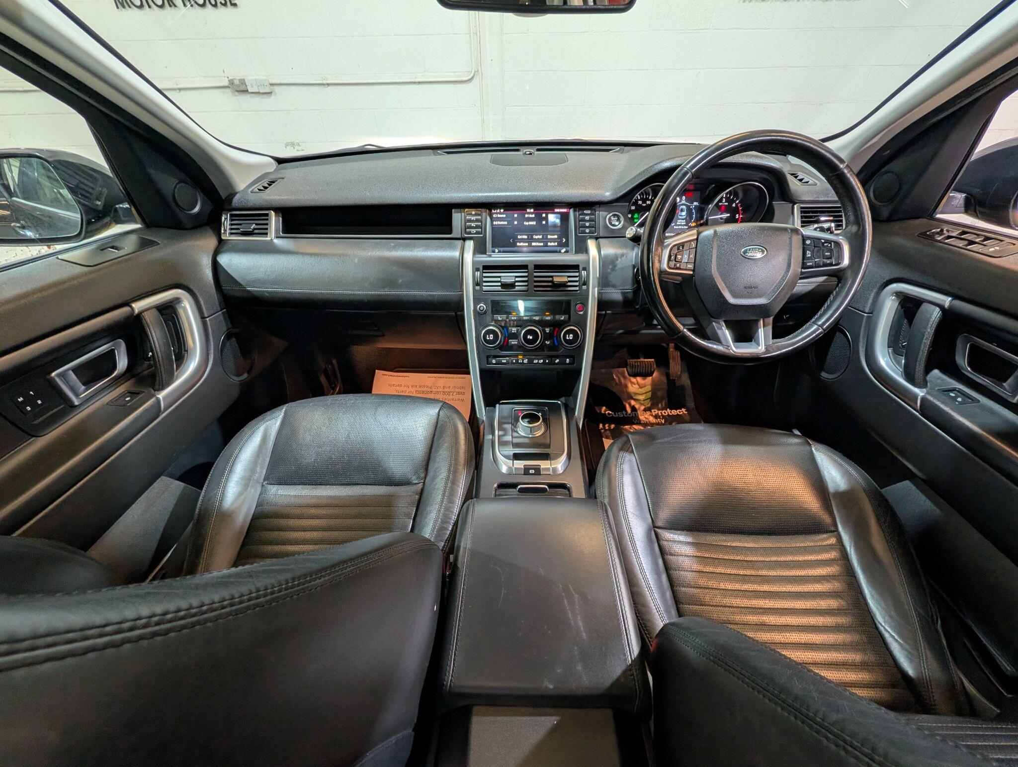 Land Rover Discovery Sport view 20