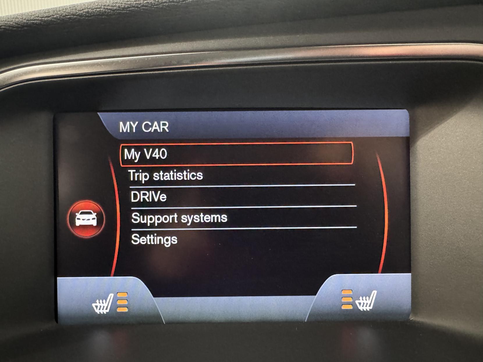 Volvo V40 Cross Country view 62