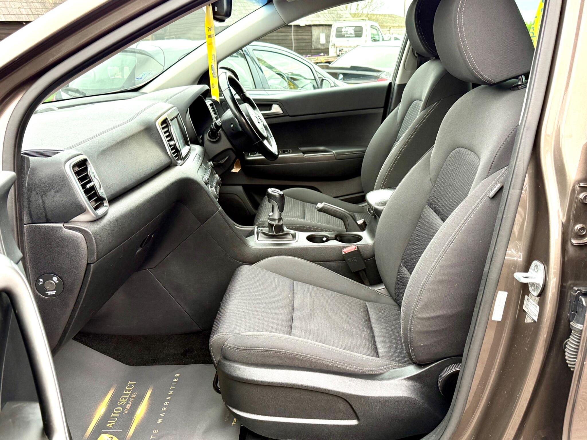 2018 Kia Sportage 1.6 GDi 2 Euro 6 (s/s) 5dr • 119,722 miles image 29