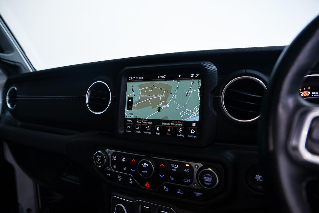 Jeep Wrangler view 20