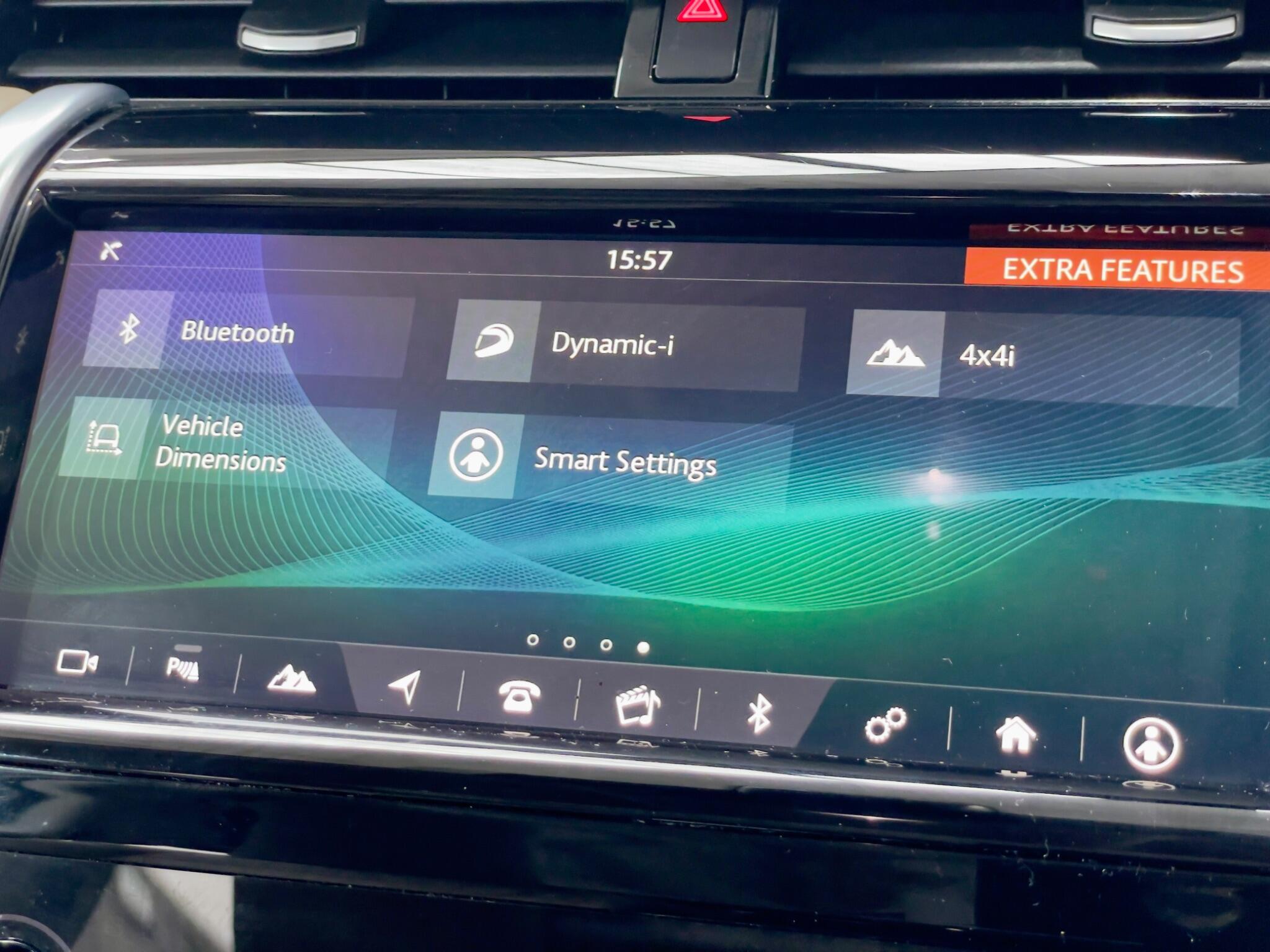 Land Rover Discovery Sport view 62
