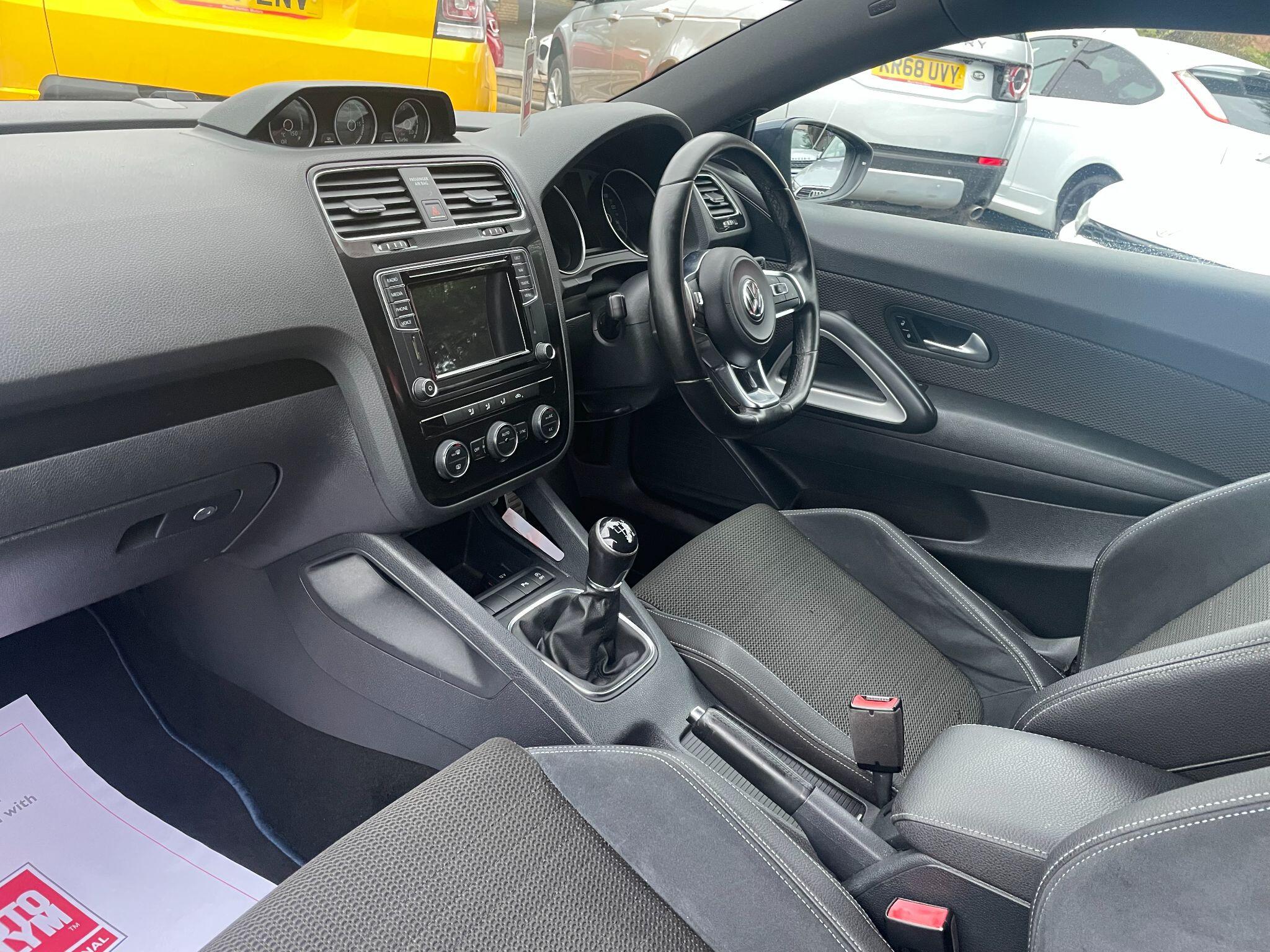Volkswagen Scirocco view 32