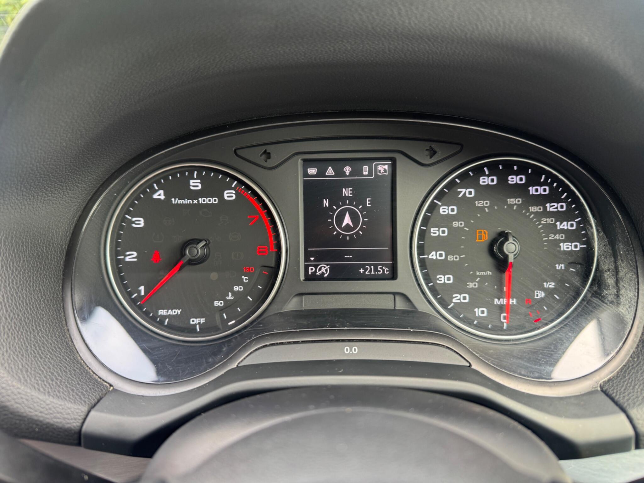 Audi Q2 view 63