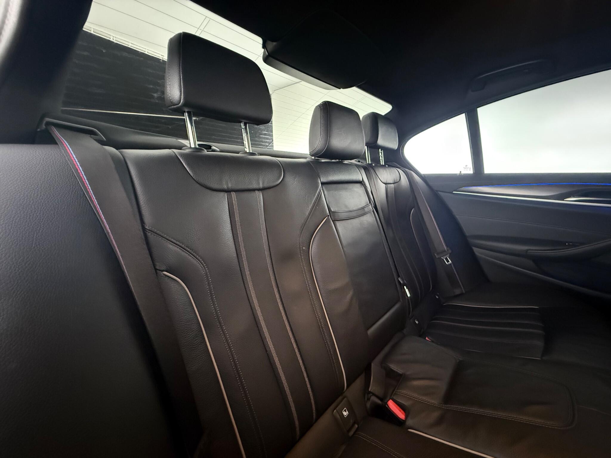 BMW 5 Series view 29