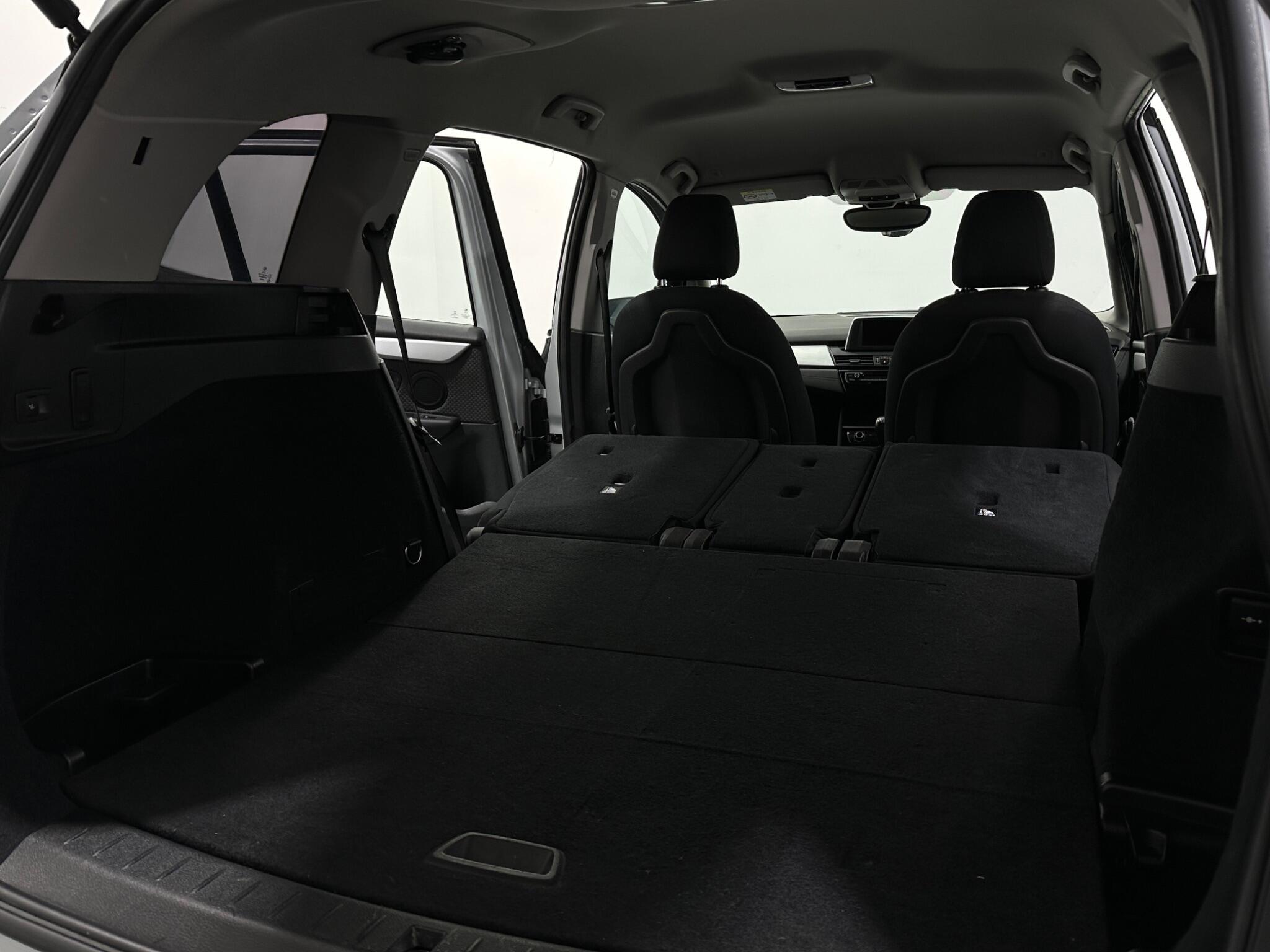 BMW 2 Series view 45
