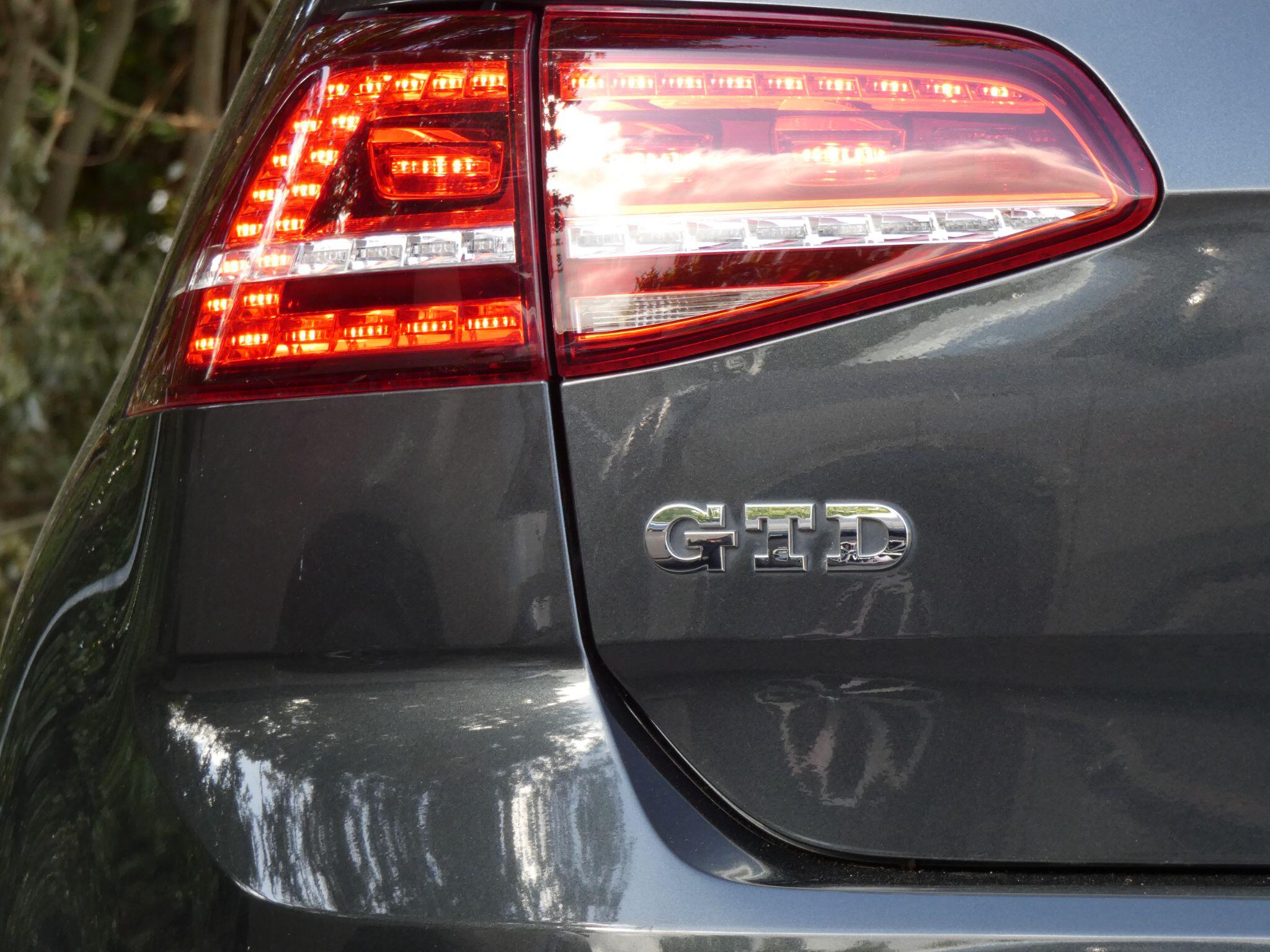 Volkswagen Golf view 10