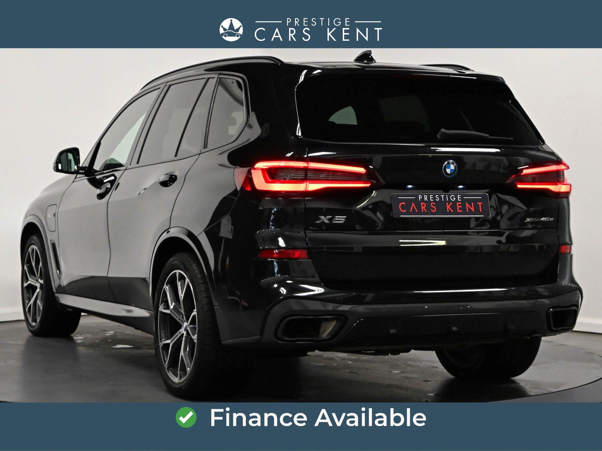 BMW X5 view 3