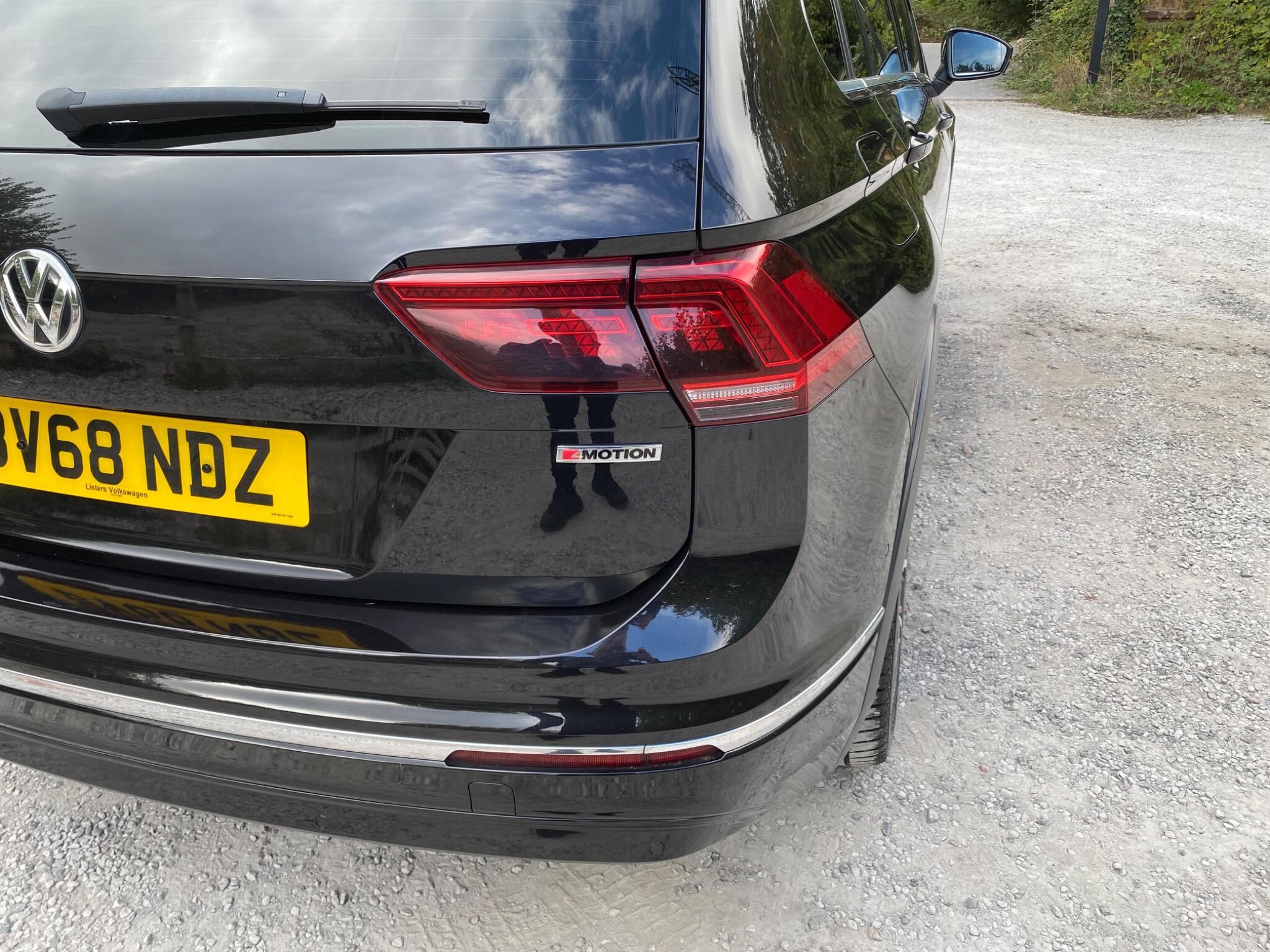Volkswagen Tiguan view 29