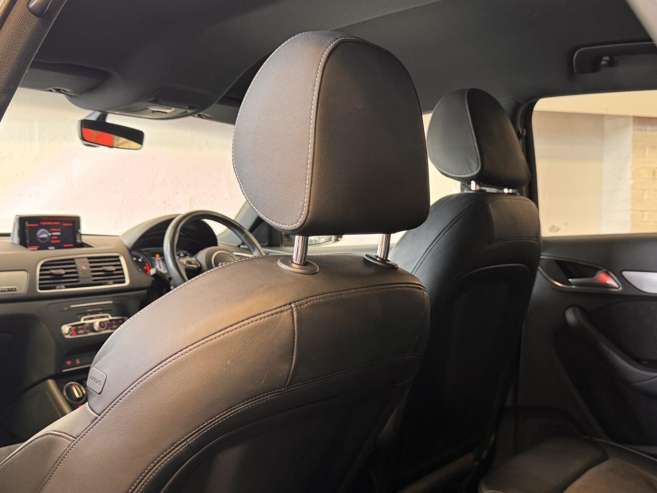 Audi Q3 view 56