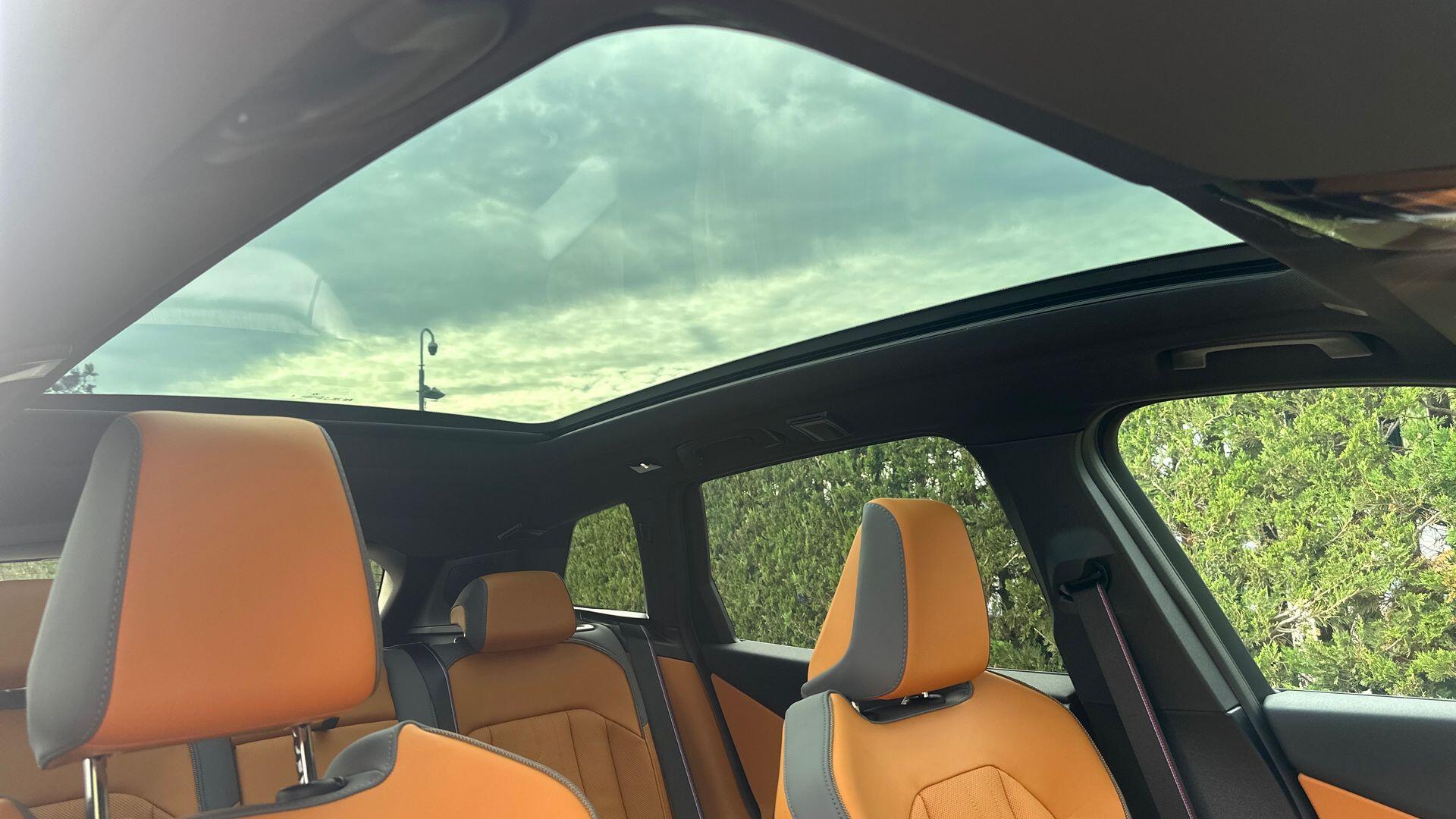 BMW X3 view 21