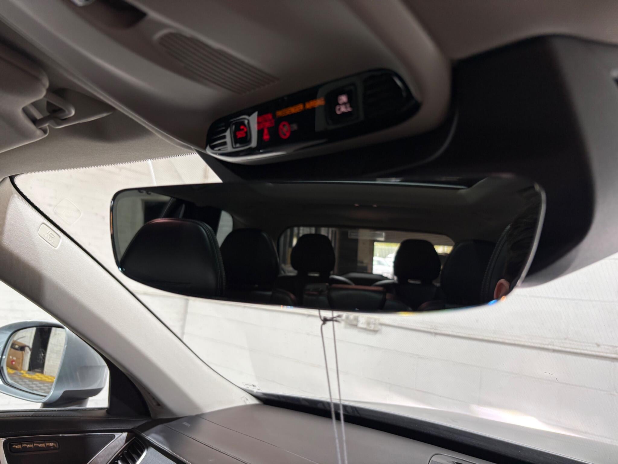 Volvo XC90 view 16