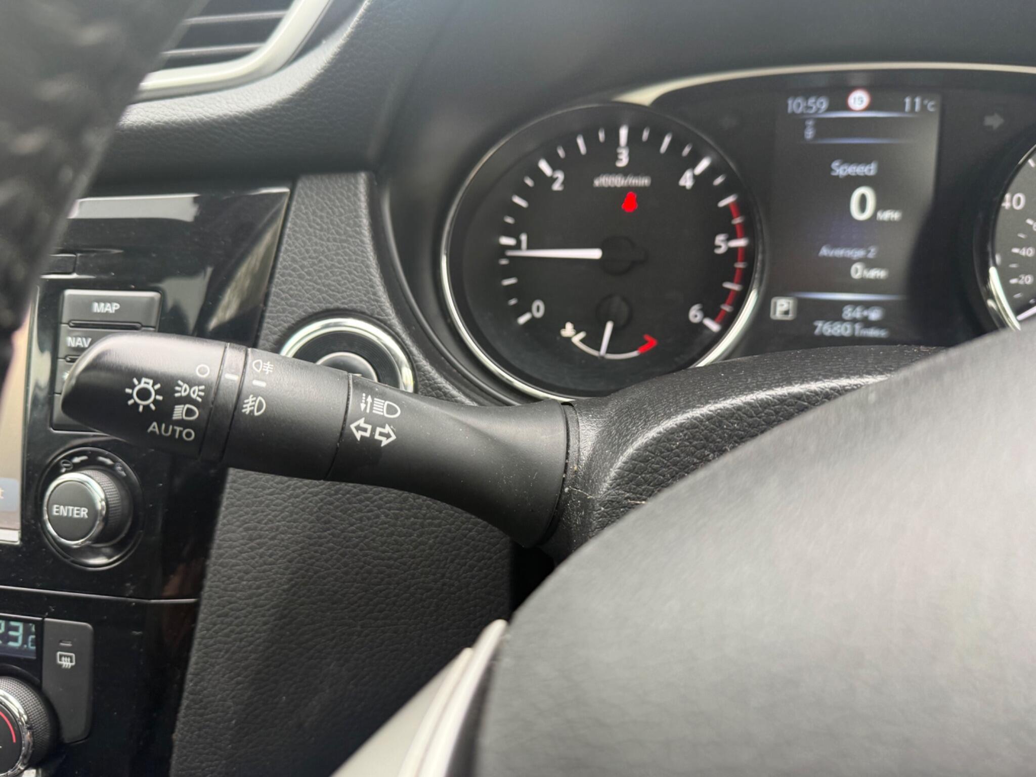 2017 Nissan X-Trail image 17