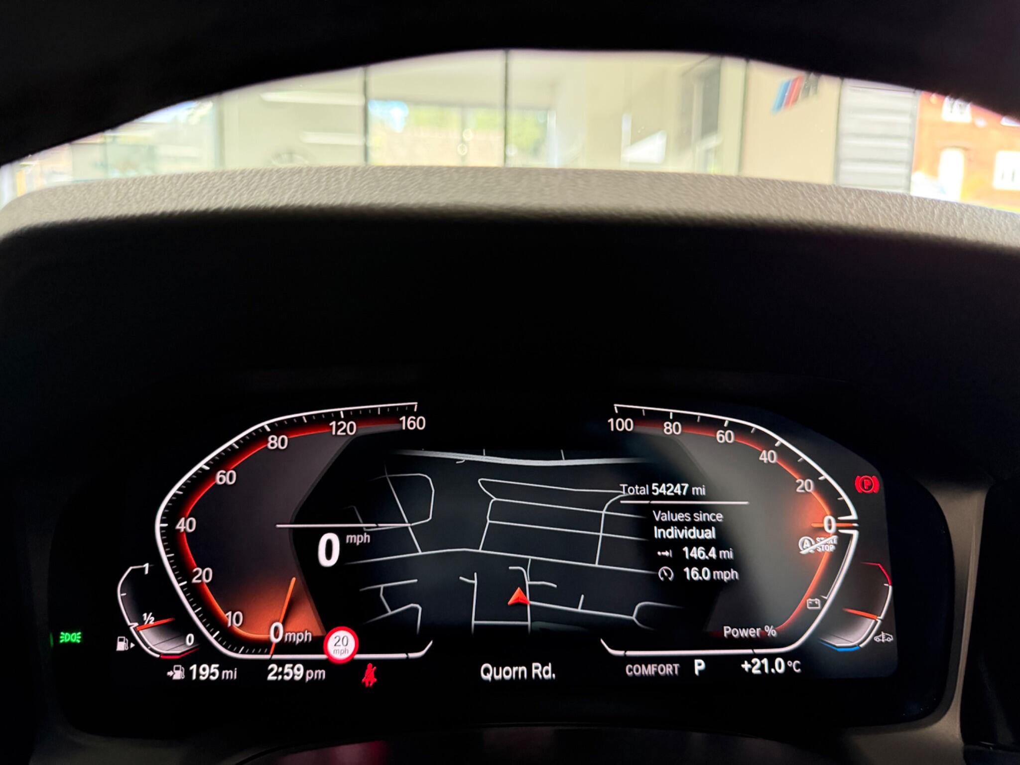 BMW 3 Series view 18