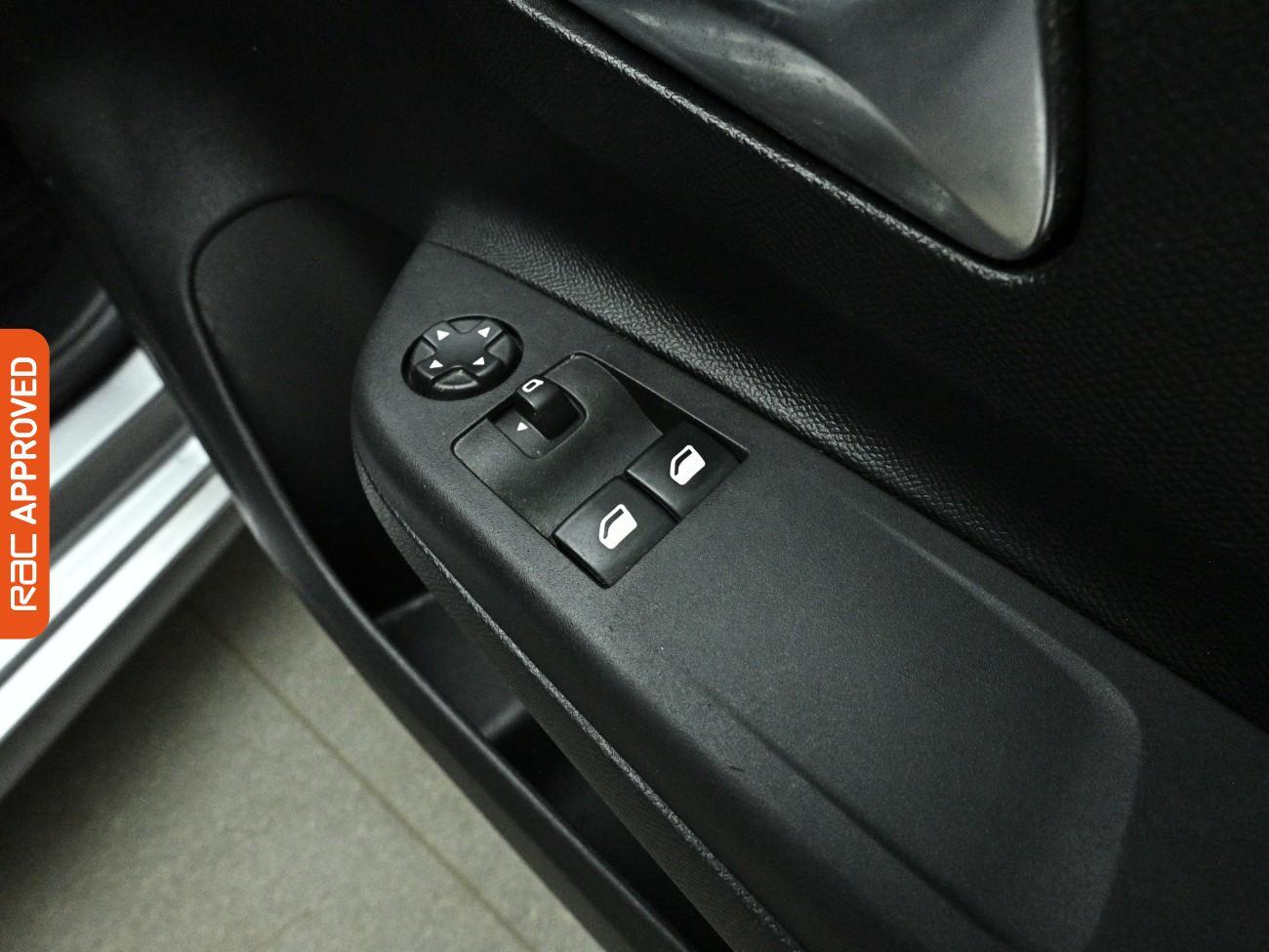 Vauxhall Corsa view 24
