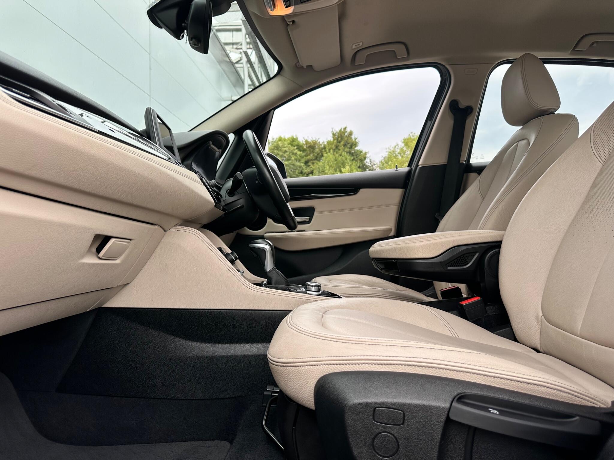 BMW 2 Series Active Tourer view 36