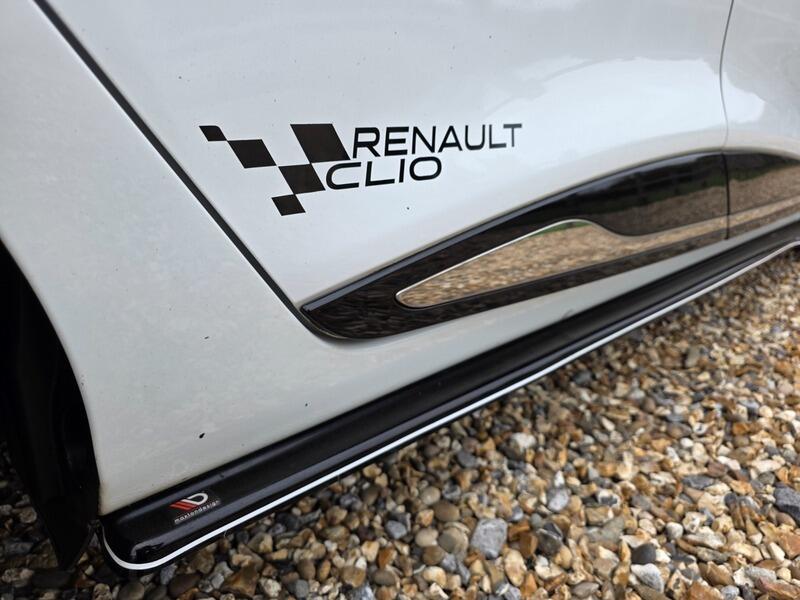 2018 Renault Clio 1.5 dCi Iconic Euro 6 (s/s) 5dr • 96,400 miles image 30