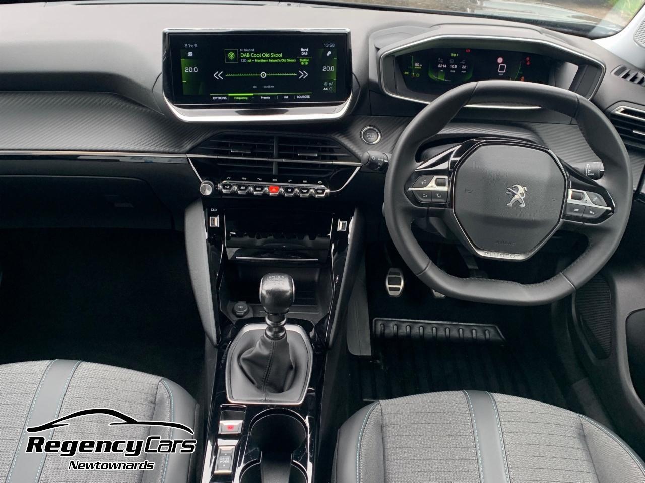 Peugeot 2008 view 10