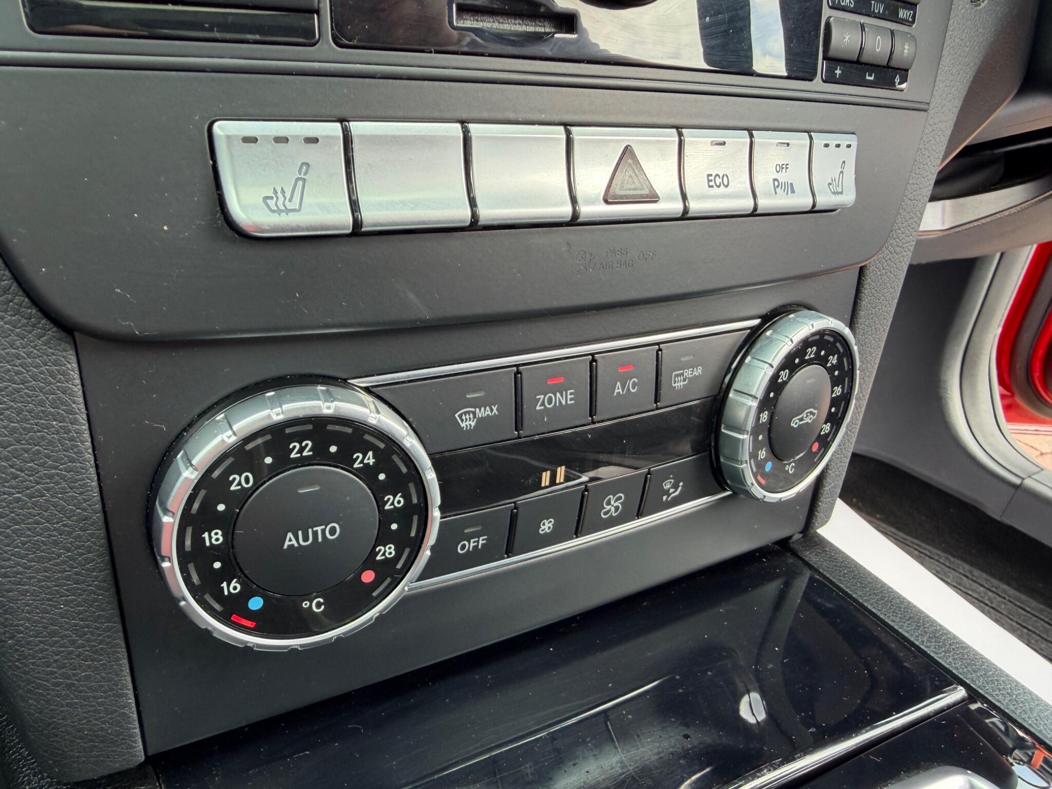 Mercedes-Benz C-Class view 76