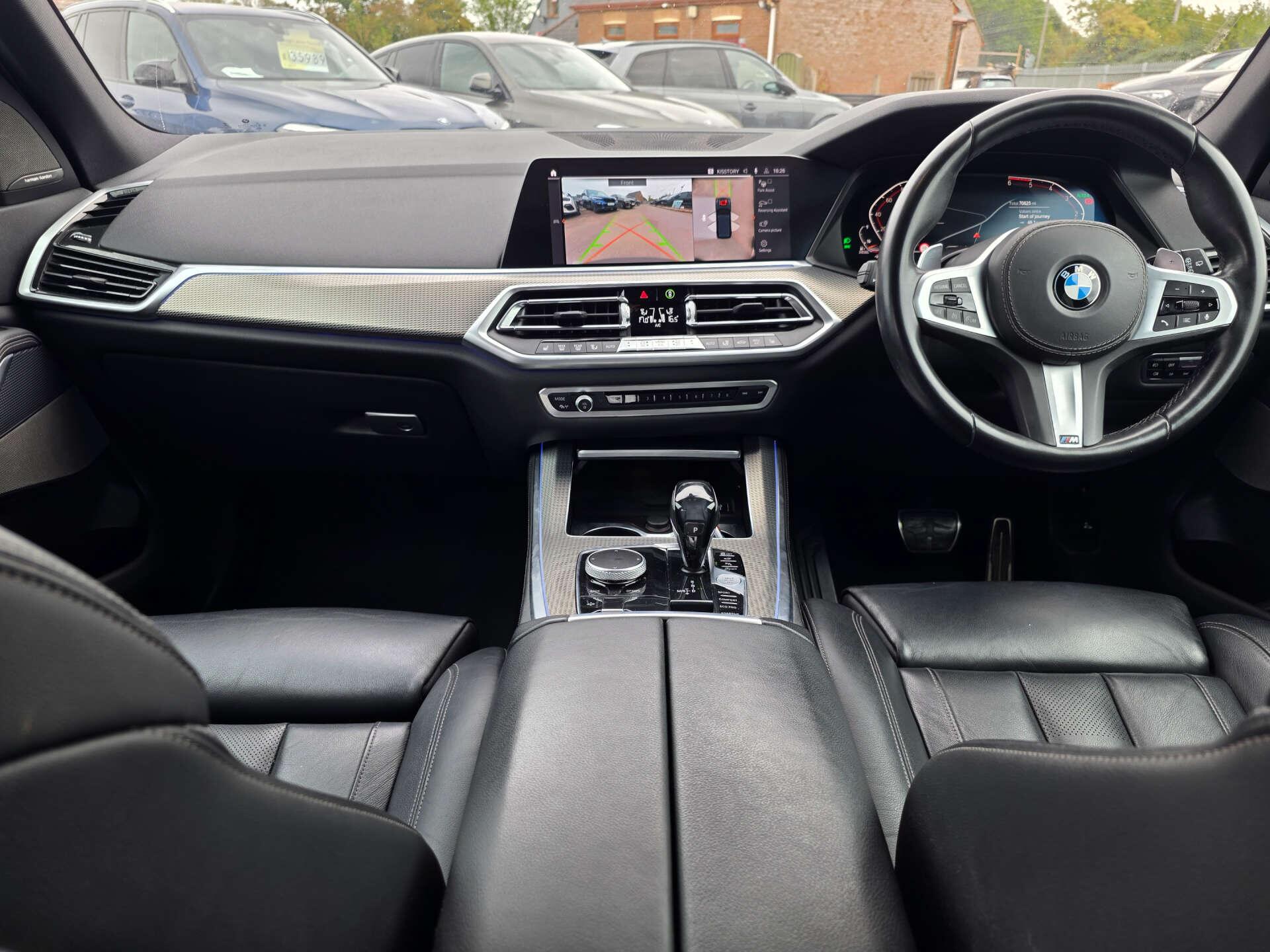 BMW X5 view 18