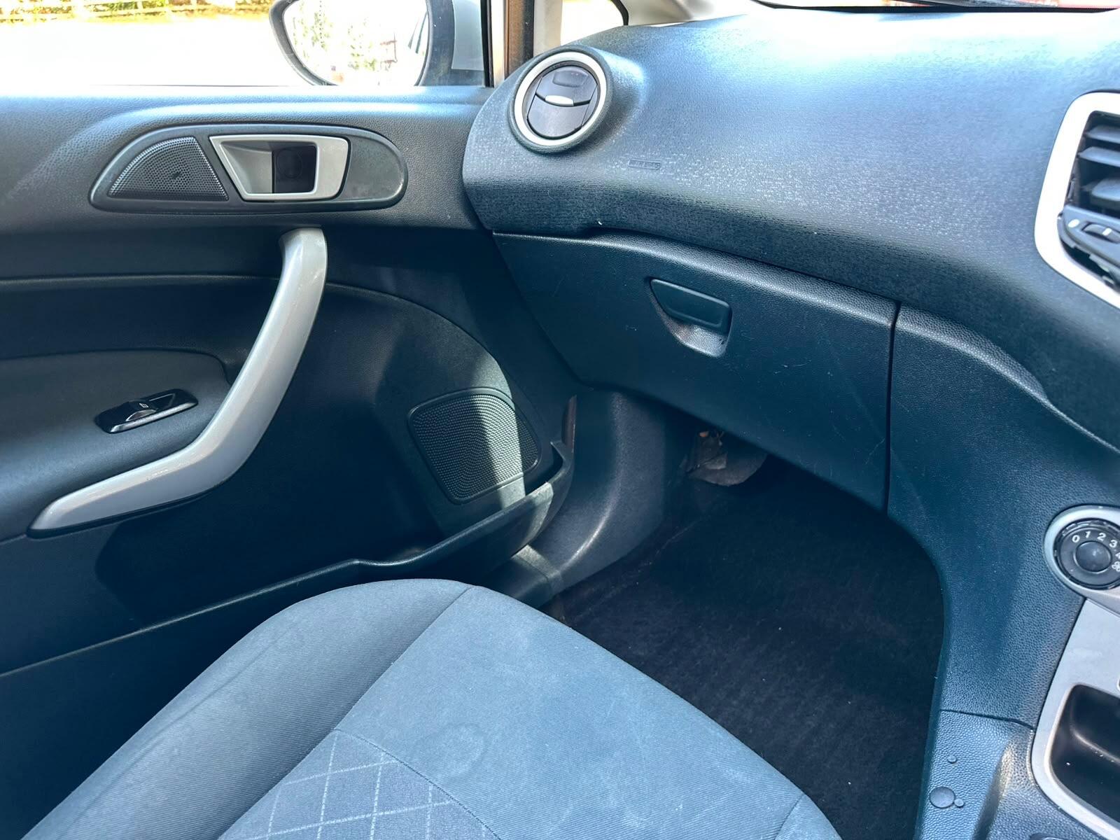 Ford Fiesta view 19