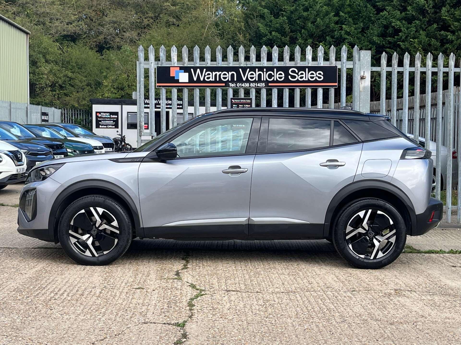 Peugeot 2008 view 6