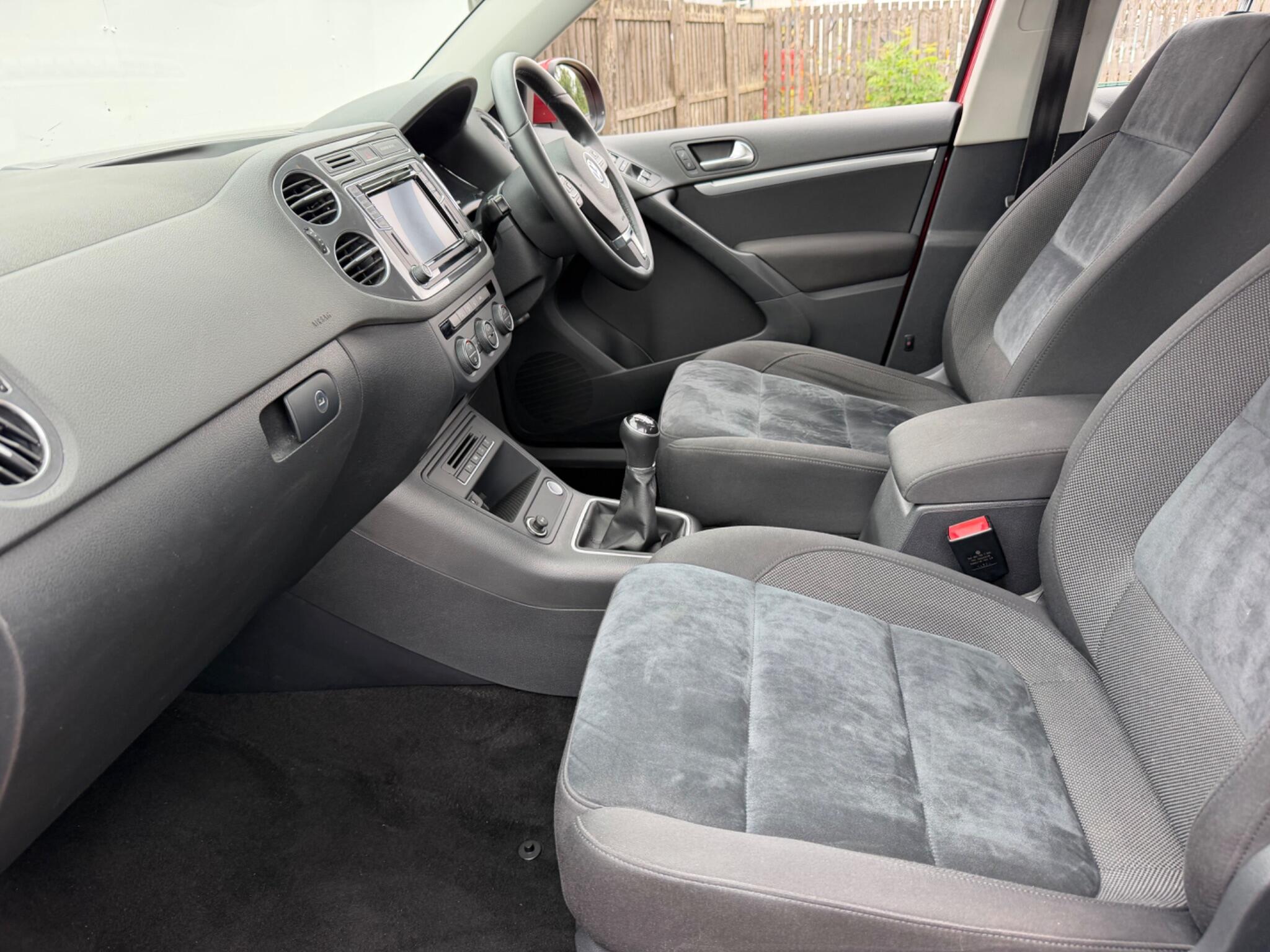 Volkswagen Tiguan view 29