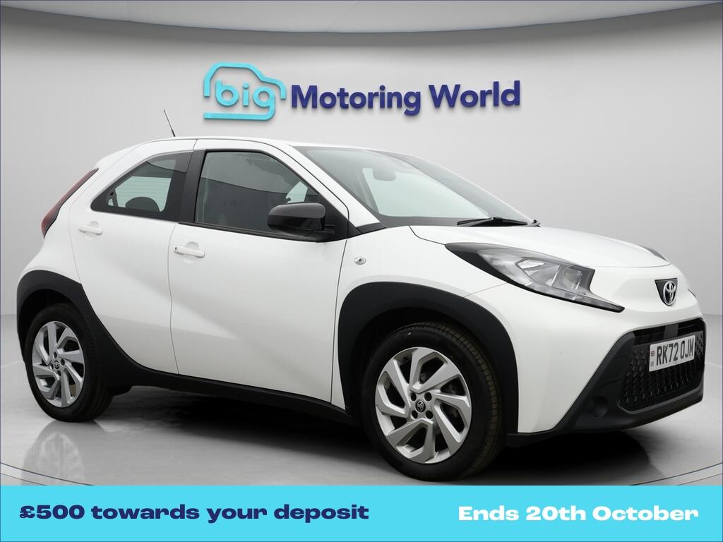 White 2022 Toyota AYGO X Hatchback Front-wheel drive Manual