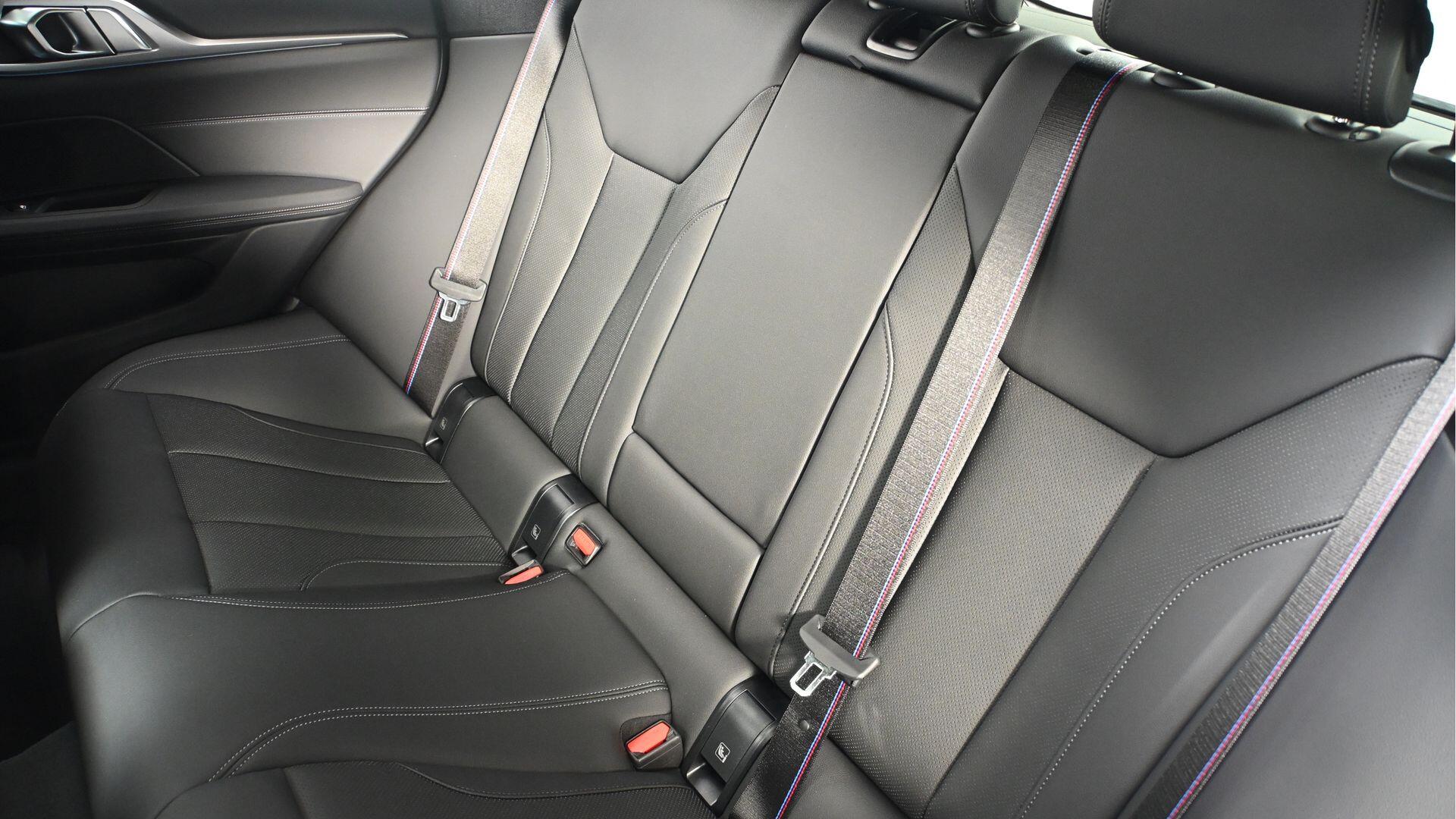 BMW i4 view 12