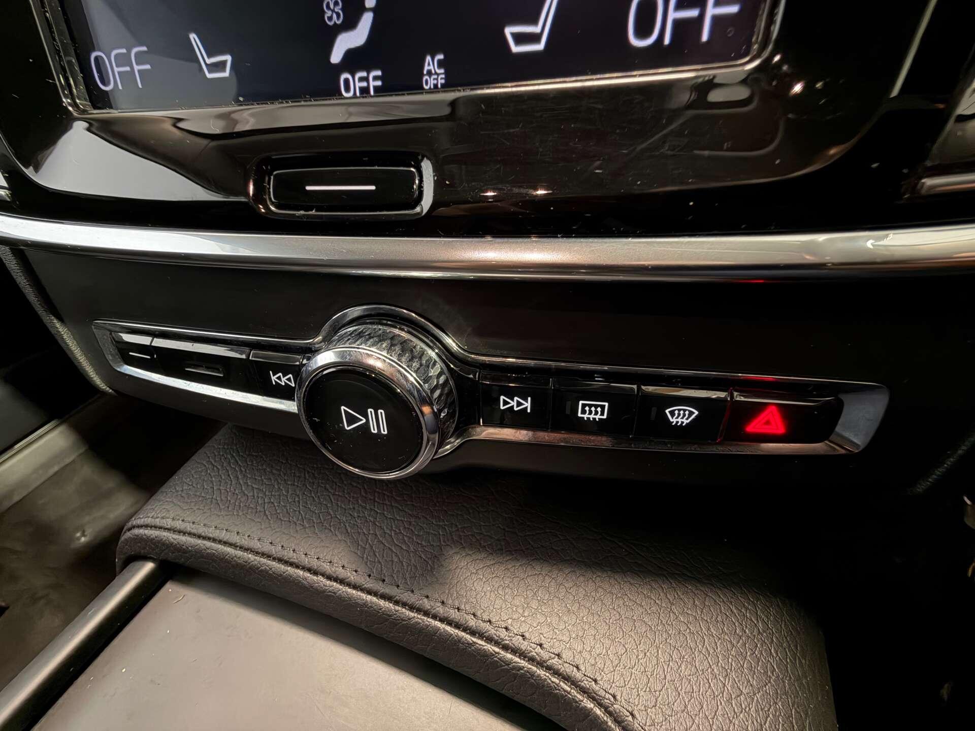Volvo V90 view 45
