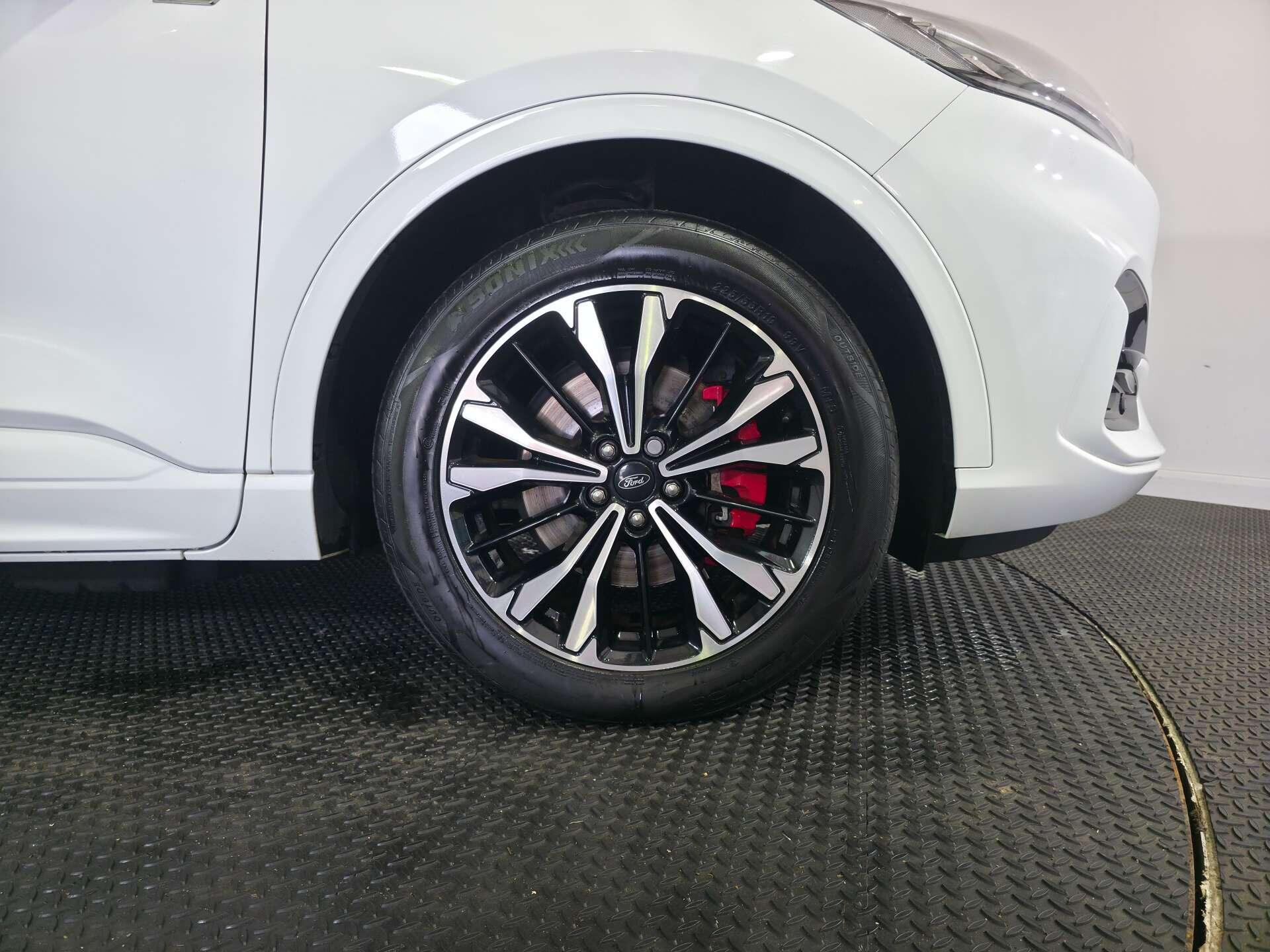 Ford Kuga view 72