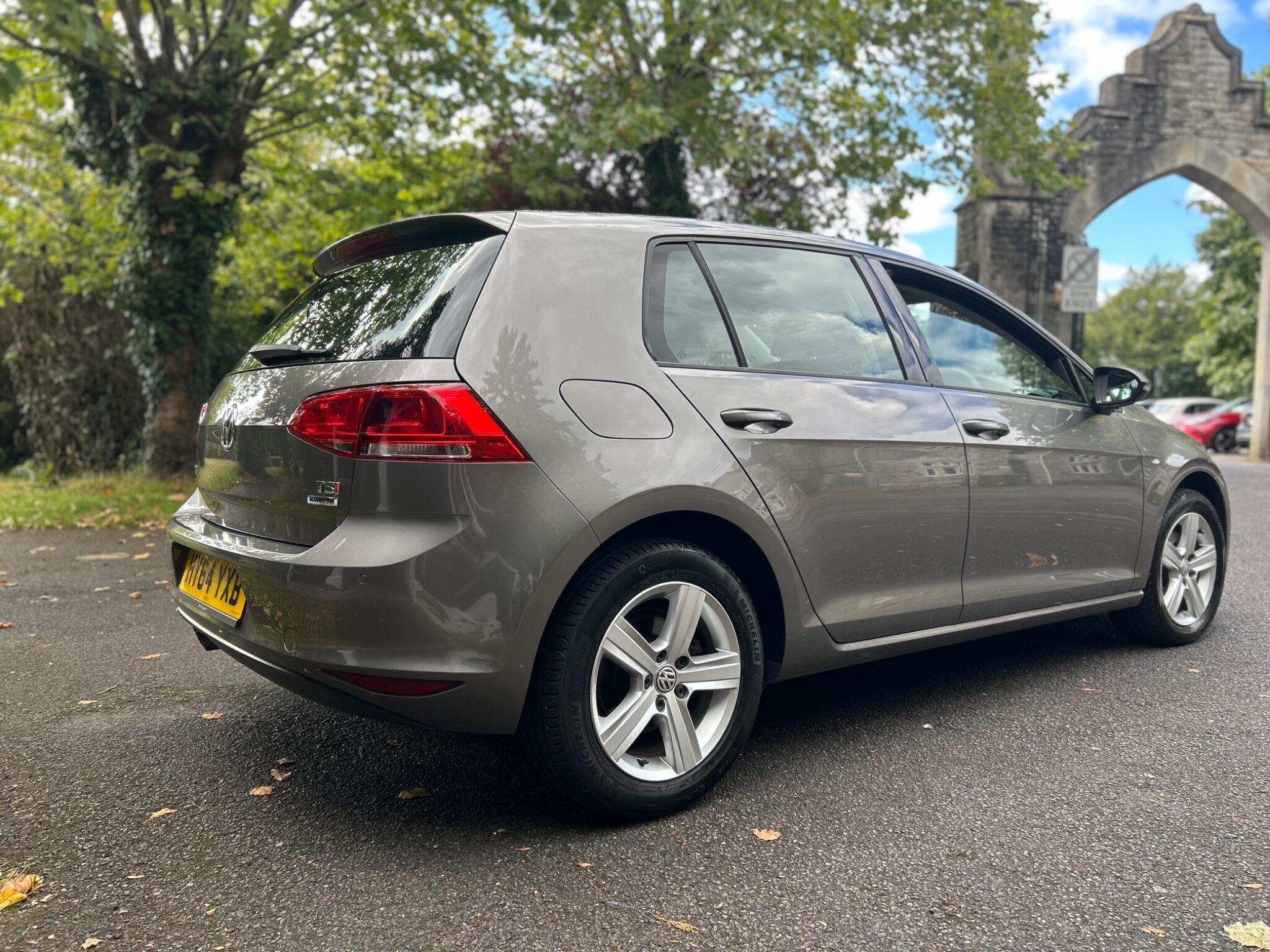 Volkswagen Golf view 16