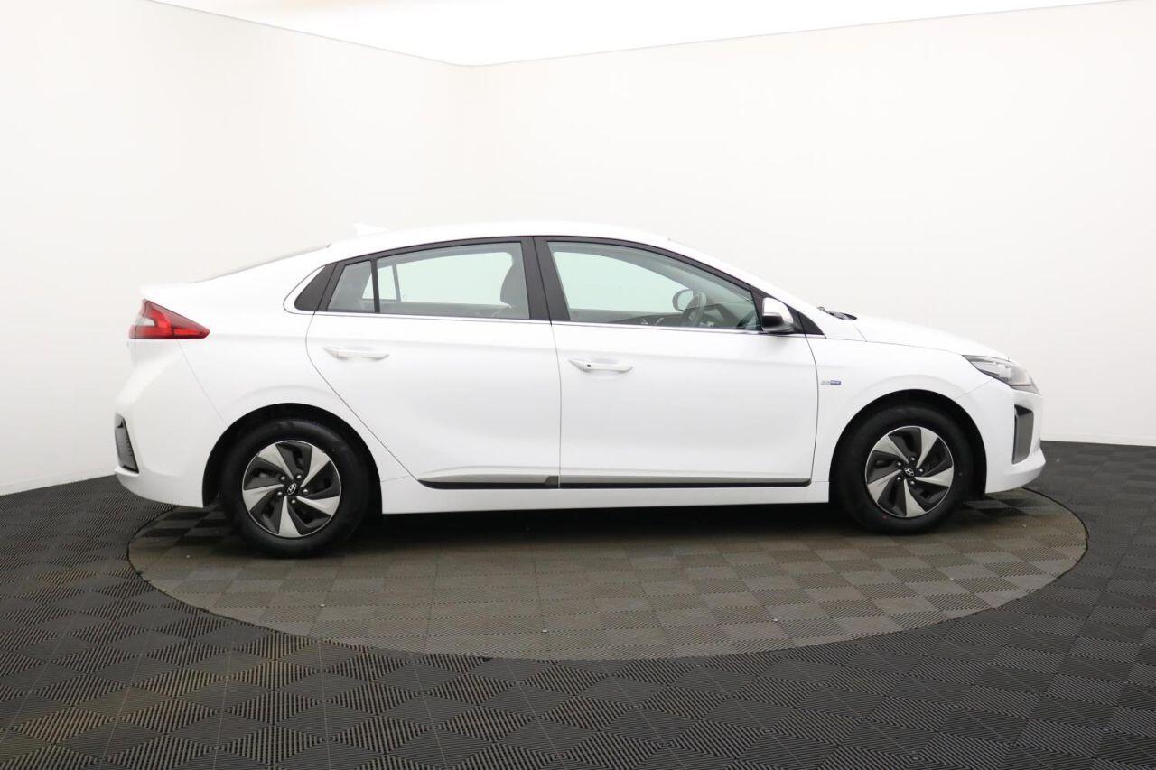 Hyundai IONIQ view 2