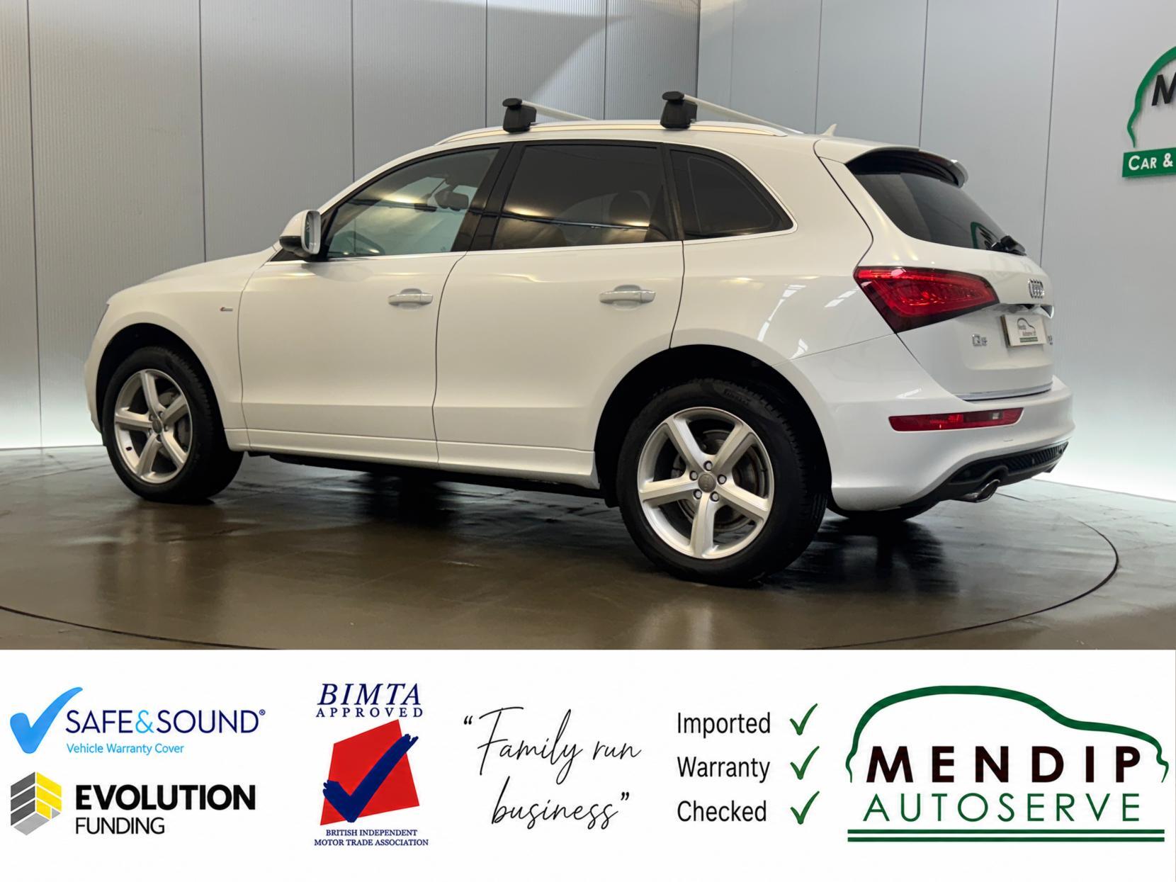 Audi Q5 view 8