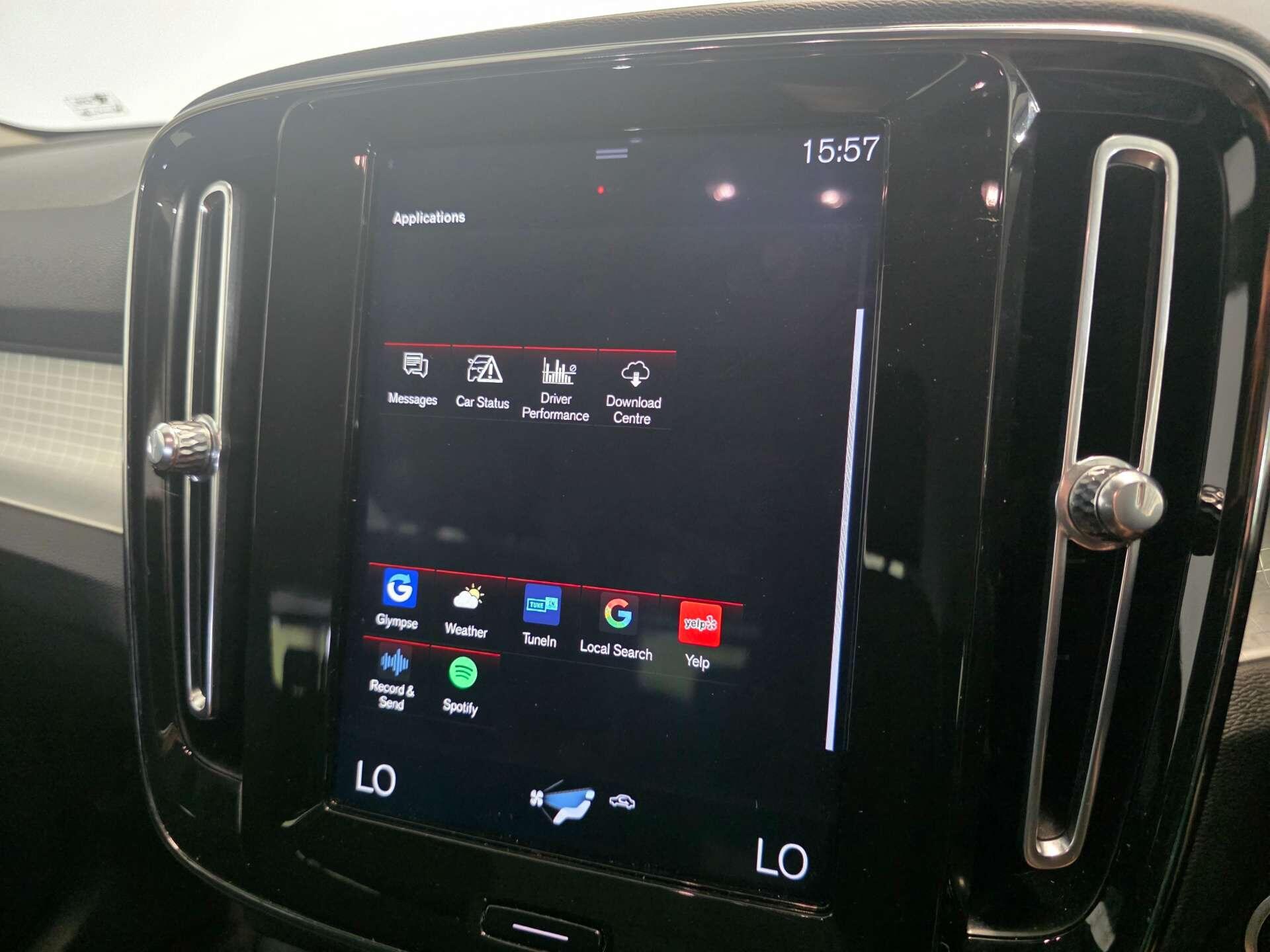 Volvo XC40 view 27