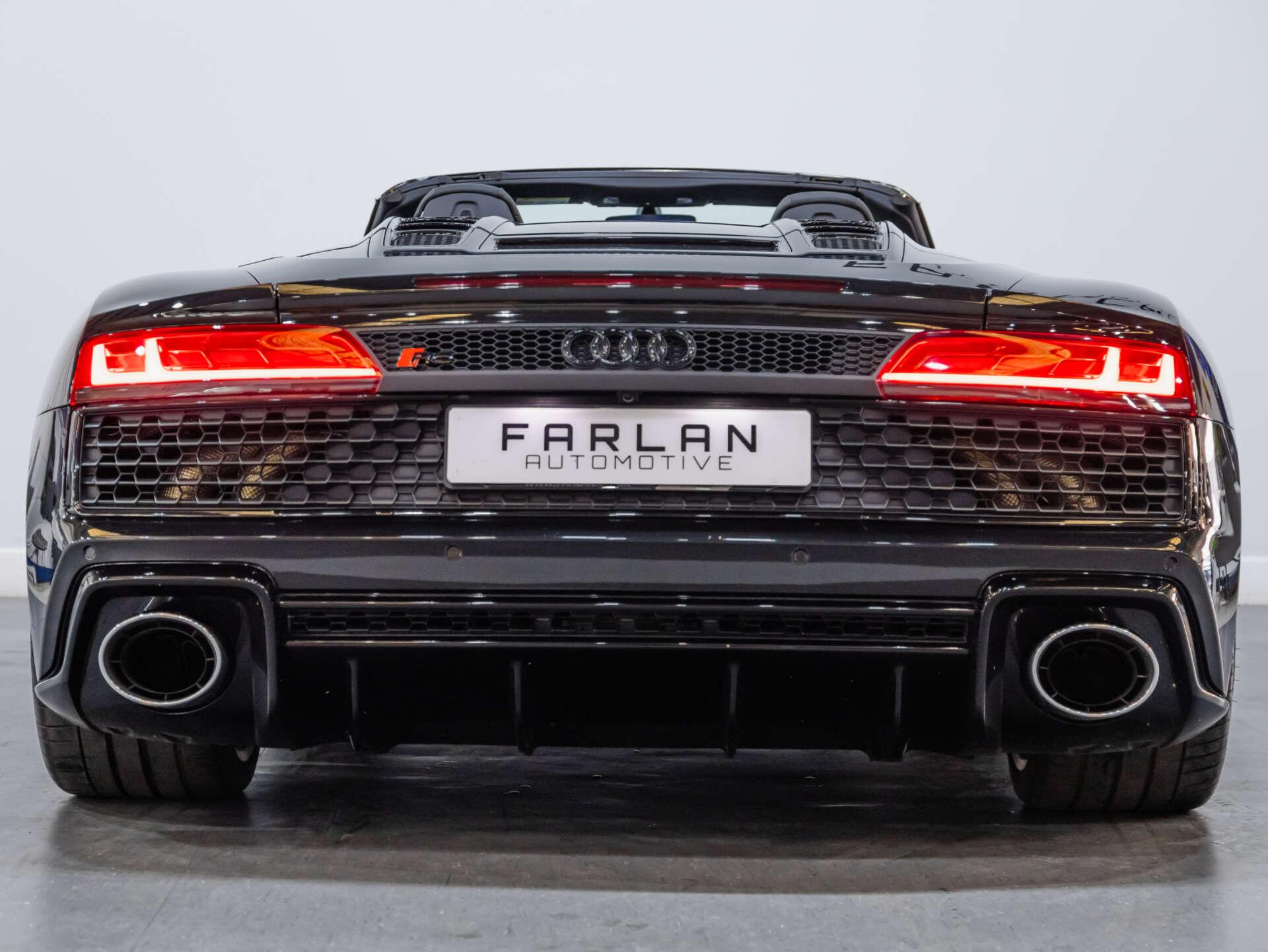 Audi R8 view 37