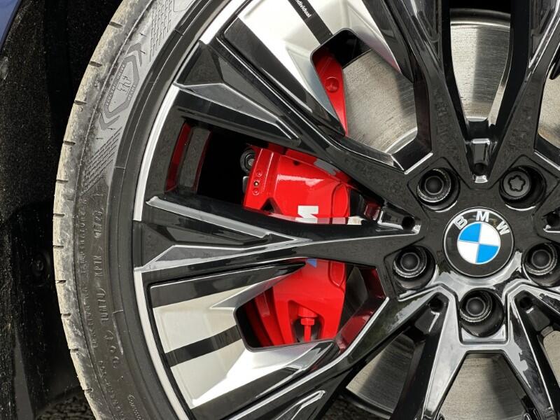 BMW i4 view 60