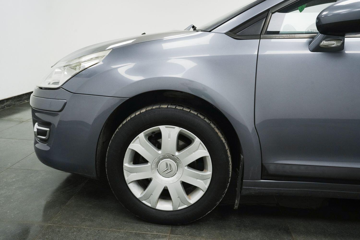 Citroen C4 view 17