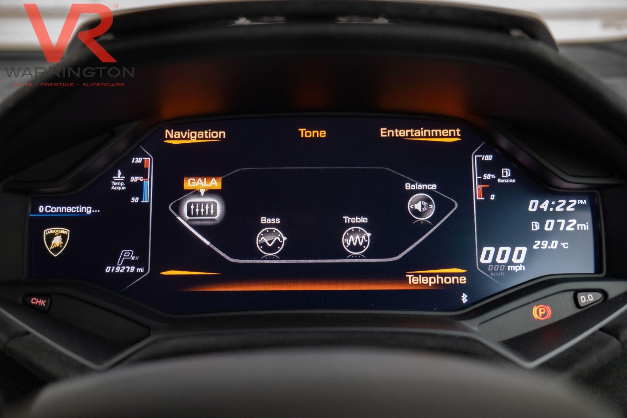 Lamborghini Huracan view 37