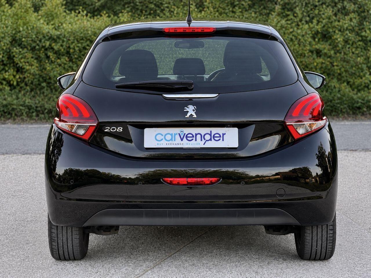 Peugeot 208 view 7